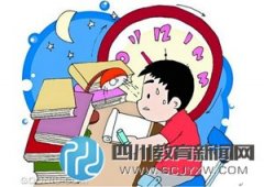 8歲男孩每天寫作業(yè)到10點(diǎn) 家長(zhǎng)無奈幫著寫