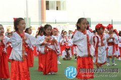 龍泉驛區(qū)元迪龍華幼兒園：國學(xué)傳經(jīng)典，